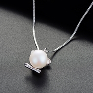 Picture of Impressive White Platinum Plated Pendant Necklace with Low MOQ