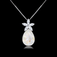 Picture of Charming Platinum Plated Swarovski Element Pendant Necklace As a Gift