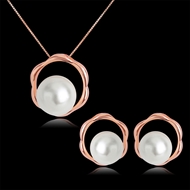 Picture of Sparkling Casual Platinum Plated Necklace and Earring Set