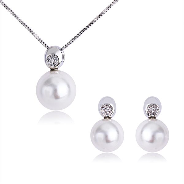 Picture of Hot Selling White Casual Necklace and Earring Set from Top Designer