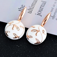 Picture of Classic White Dangle Earrings with Fast Shipping