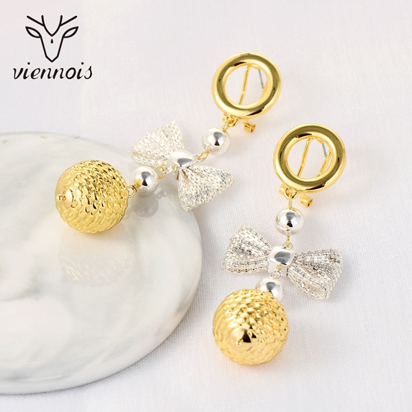 Picture of Sparkly Dubai Gold Plated Dangle Earrings