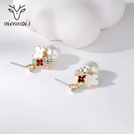 Picture of Hypoallergenic Gold Plated Casual Stud Earrings with Easy Return