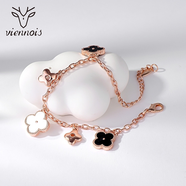 Picture of Great Shell Rose Gold Plated Fashion Bracelet