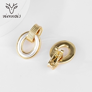 Picture of Hot Selling Gold Plated Dubai Stud Earrings from Top Designer