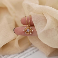 Picture of Filigree Small Gold Plated Pendant Necklace