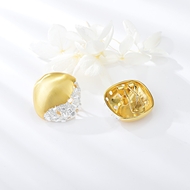 Picture of Impressive Gold Plated Dubai Stud Earrings with Low MOQ