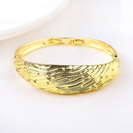 Picture of Top Big Zinc Alloy Fashion Bangle