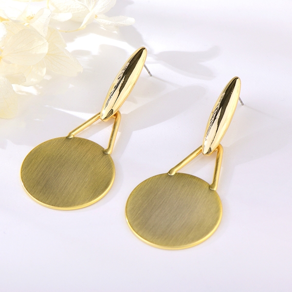 Picture of Bulk Gold Plated Dubai Dangle Earrings Wholesale Price