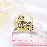 Picture of Delicate White Brooche at Super Low Price