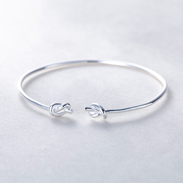 Picture of Affordable Platinum Plated Small Fashion Bangle from Top Designer