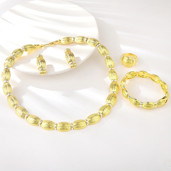 Picture of Hypoallergenic Gold Plated Zinc Alloy 4 Piece Jewelry Set with Easy Return