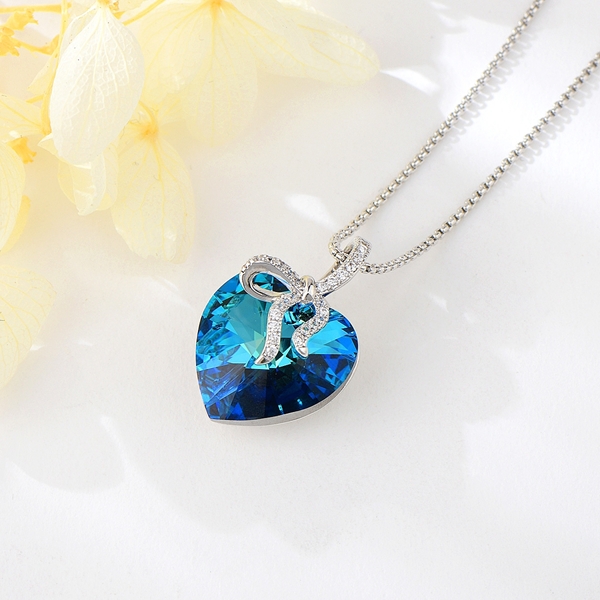 Picture of Top Swarovski Element Zinc Alloy Pendant Necklace