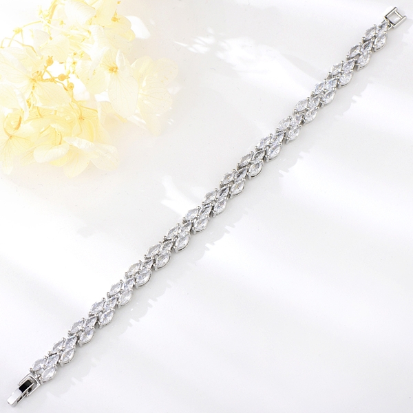 Picture of Unique Cubic Zirconia White Fashion Bracelet