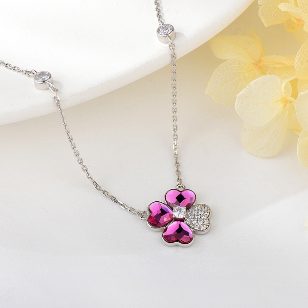 Picture of 925 Sterling Silver Swarovski Element Pendant Necklace in Flattering Style