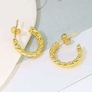 Picture of Brand New Gold Plated Delicate Small Hoop Earrings with SGS/ISO Certification