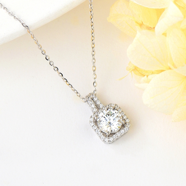 Picture of Fancy Geometric Party Pendant Necklace