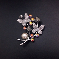 Show details for Pretty Swarovski Element Pink Brooche Show details for Pretty Swarovski Element Pink Brooche