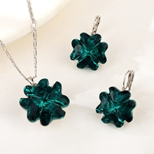 Show details for Eye-Catching Green Platinum Plated 2 Piece Jewelry Set with Member Discount