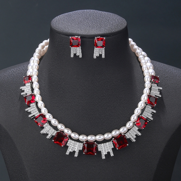 Picture of Delicate Cubic Zirconia Gold Plated 2 Piece Jewelry Set