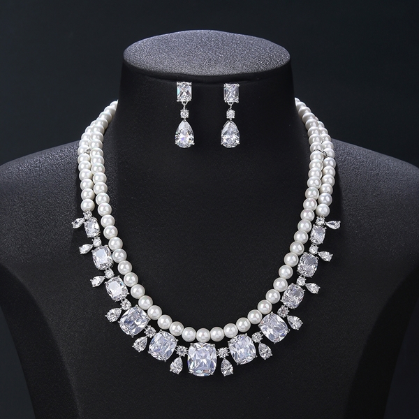 Picture of Pretty Cubic Zirconia Gold Plated 2 Piece Jewelry Set