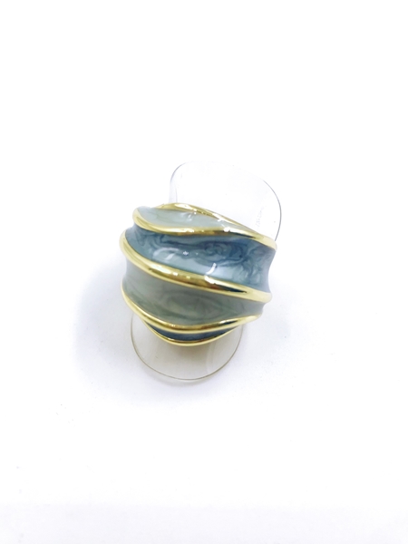 Picture of Gold Plated Enamel Fashion Ring in Exclusive Design